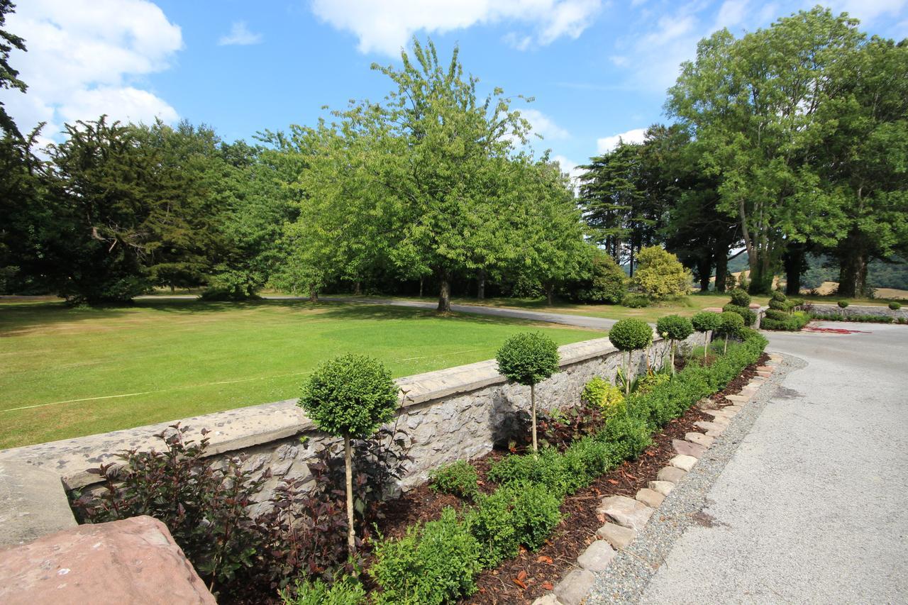 Caer Rhun Hall Hotel Conwy Exterior photo